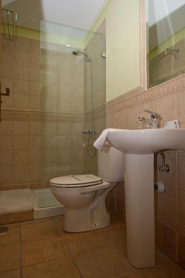 Apartamentos Vista Real Alcaidesa Luaran gambar